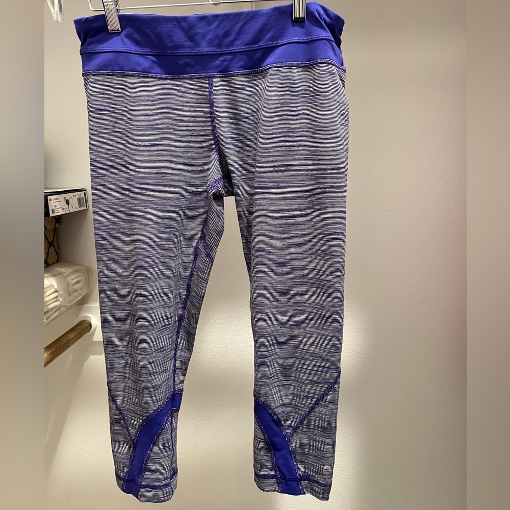Lululemon size 10 cropped. Preloved.  Great condition